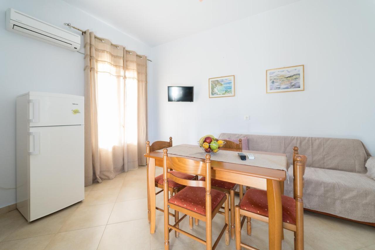 Vilatoria Guesthouse Agia Thekli Luaran gambar