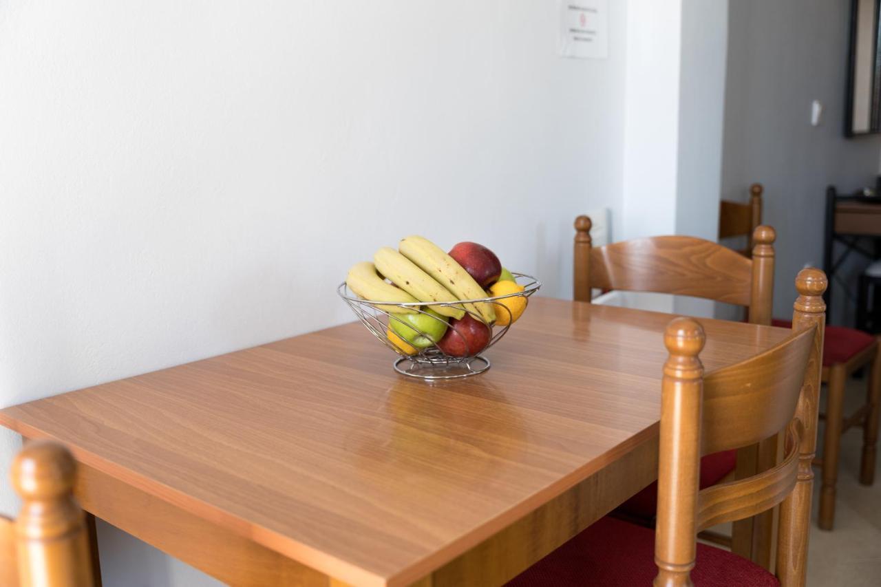 Vilatoria Guesthouse Agia Thekli Luaran gambar