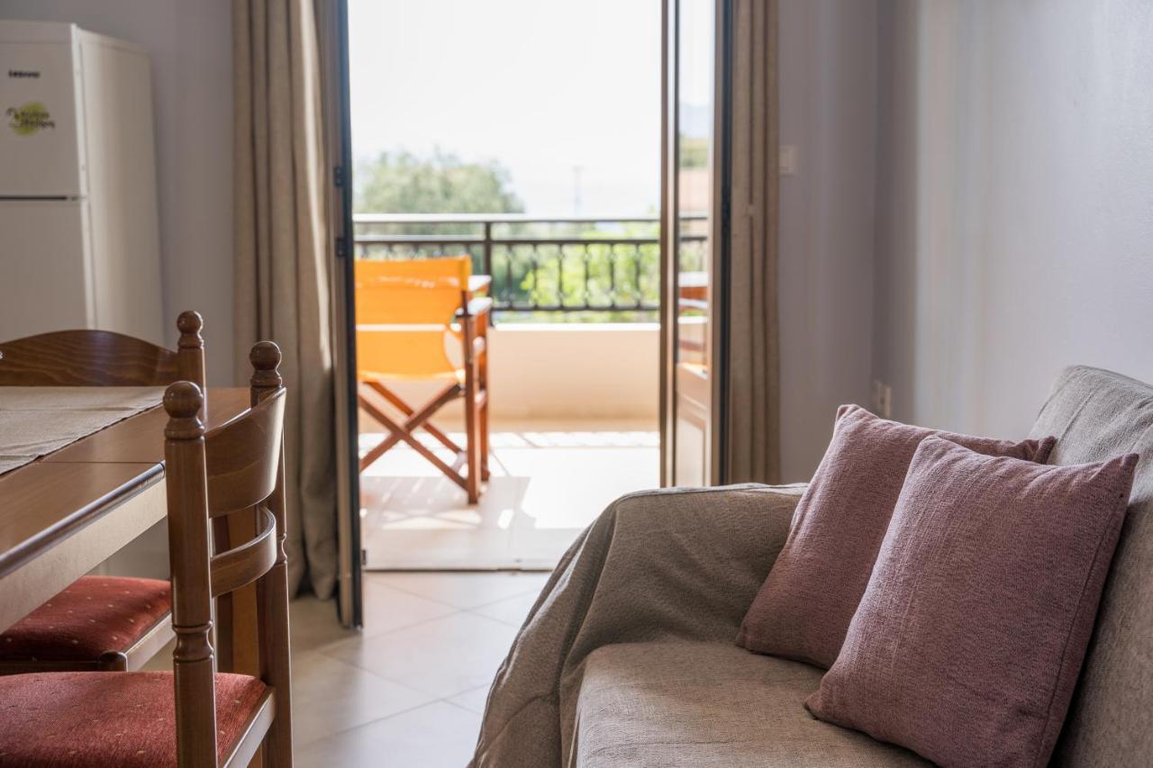 Vilatoria Guesthouse Agia Thekli Luaran gambar